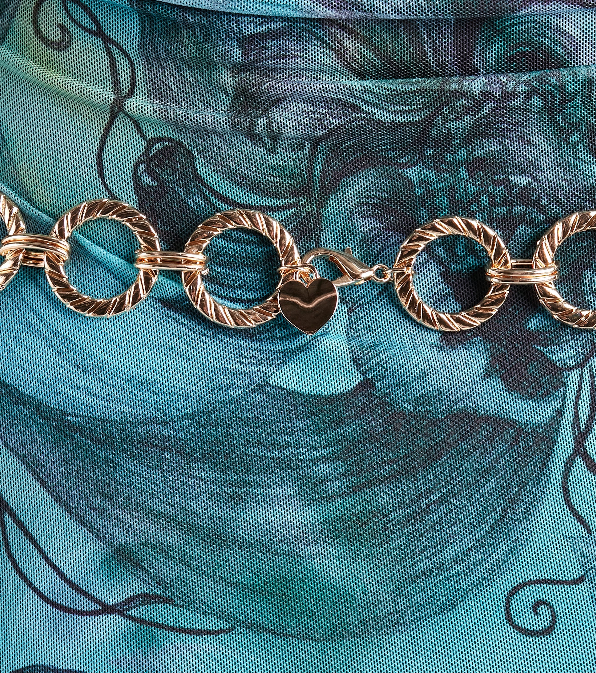 Trendsetting Glam O-Ring Chain Belt
